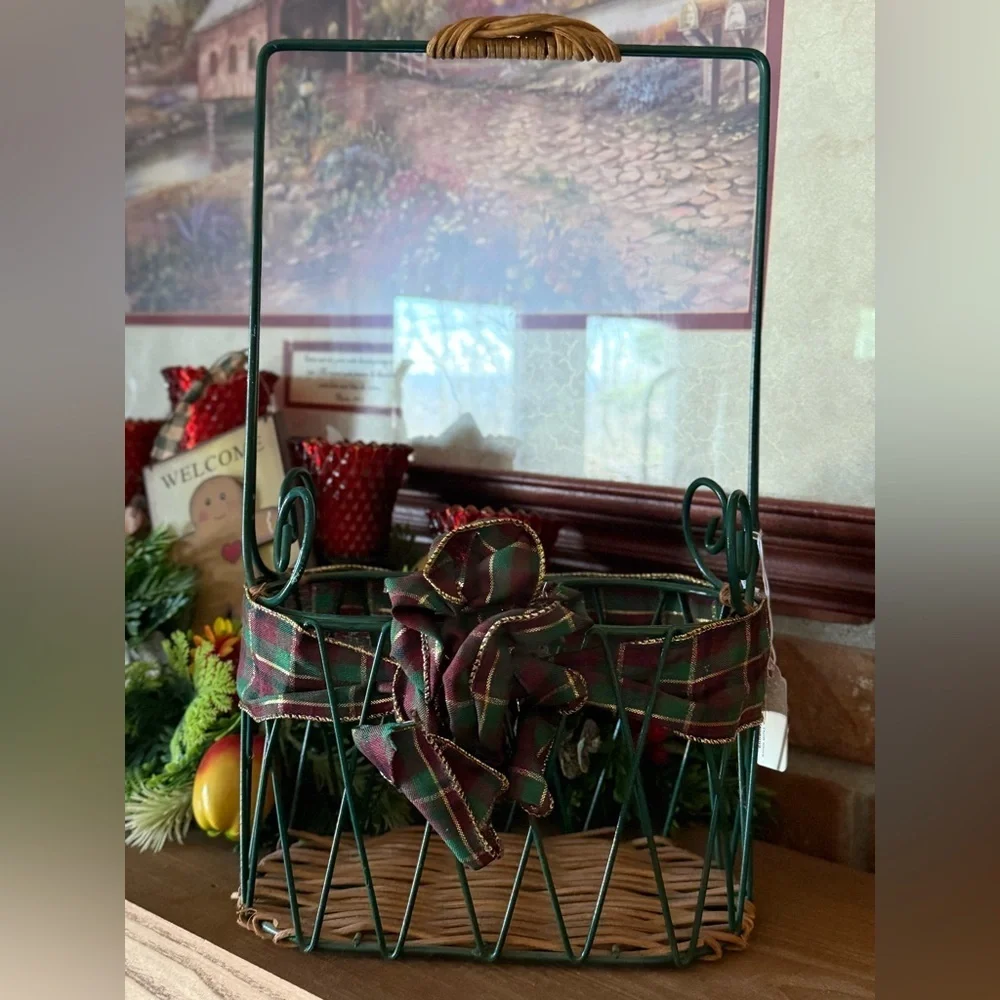 Vintage 1992 Holiday Wine Green Wire Wicker Basket with Plaid Bow